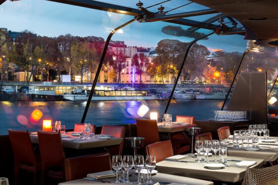 Bateaux Parisiens 3 - restaurant